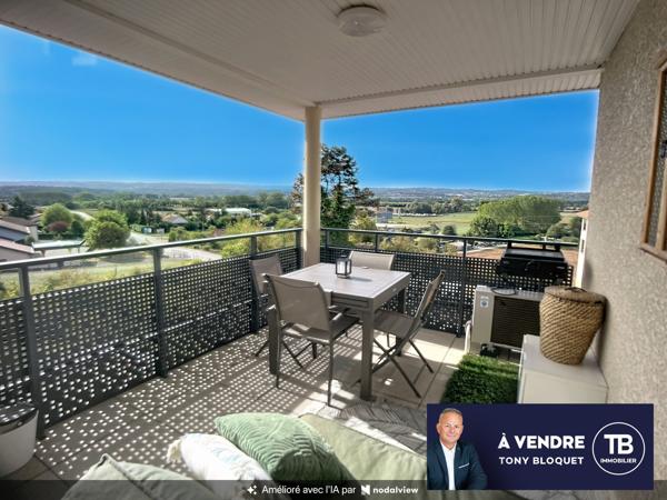 FRONTONAS - GRAND T3 AVEC TERRASSE - GARAGE FERME - PLACE DE PARKING