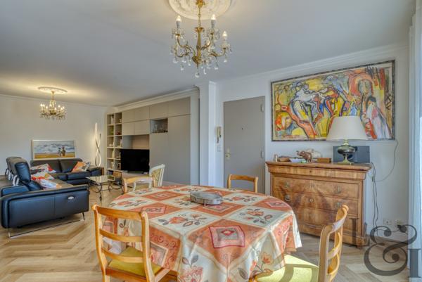 Appartement T3 avec terrasse à vendre à Villeneuve-sur-Lot.