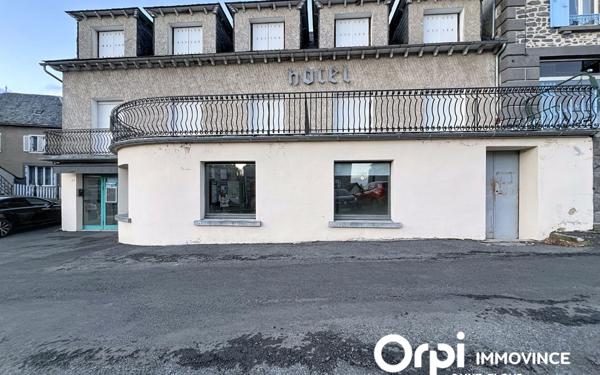 Immeuble à vendre    6 pièces • 88 m2 Neuvéglise