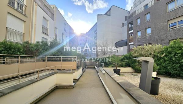 Appartement à EAUBONNE, 95600 - 3 pièces 64m²