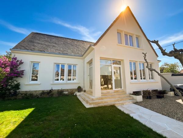 Maison 8 pièces à vendre Châtellerault - 86100 / Réf: 11966