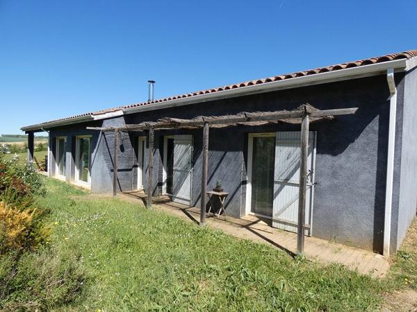 À vendre - Maison plain-pied, 5 pièces située à Castéra-Verduzan (32410)
