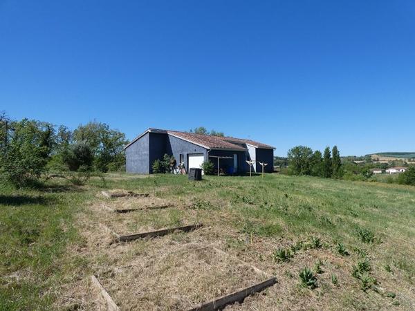 À vendre - Maison plain-pied, 5 pièces située à Castéra-Verduzan (32410)