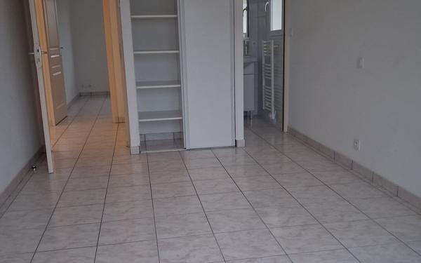 Maison à louer    4 pièces •  Étaules