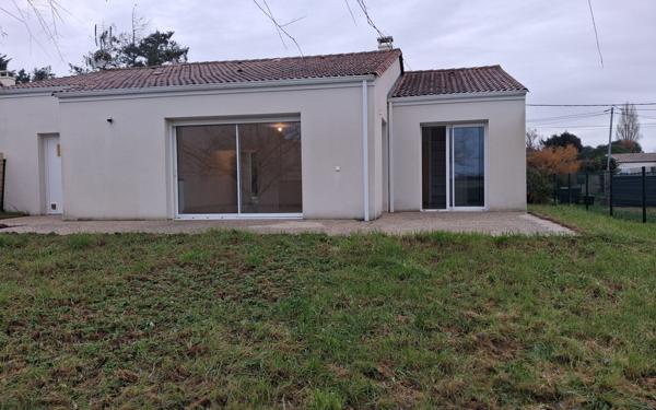 Maison à louer    4 pièces •  Étaules