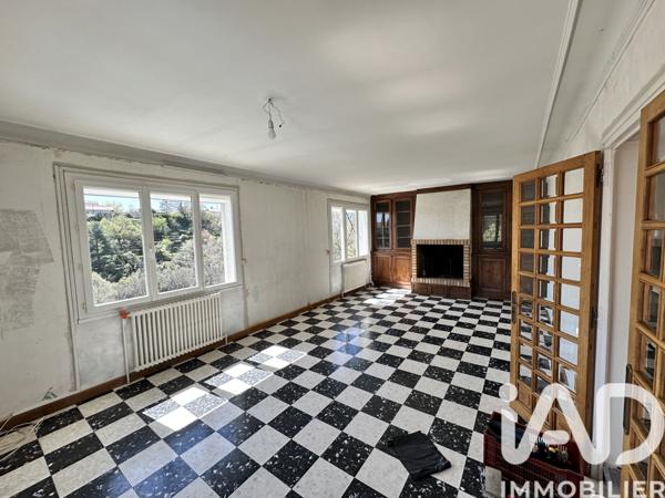 Maison à vendre 8 pièces 205 m² Aubenas