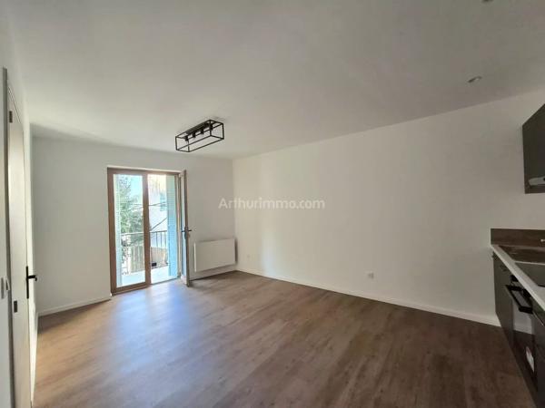 Location                                                      Appartement
                        
                     2 pièces                      47 m2                     à Callas