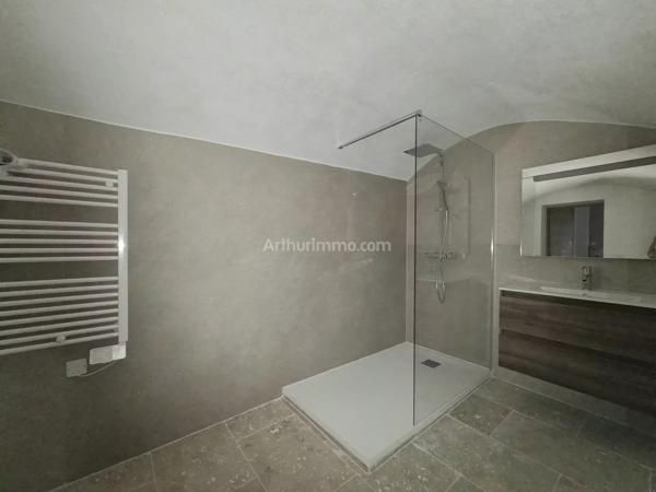 Location                                                      Appartement
                        
                     2 pièces                      47 m2                     à Callas