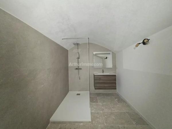 Location                                                      Appartement
                        
                     2 pièces                      47 m2                     à Callas