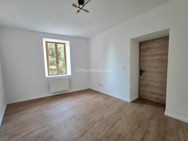 Location                                                      Appartement
                        
                     2 pièces                      47 m2                     à Callas