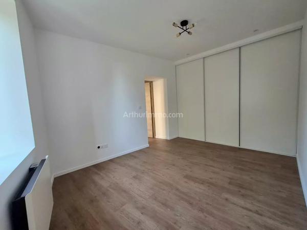 Location                                                      Appartement
                        
                     2 pièces                      47 m2                     à Callas