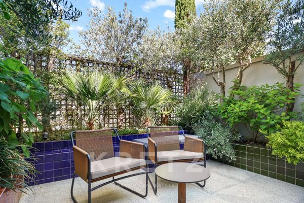 Duplex à l'avant dernier étage et sa terrasse paysagée