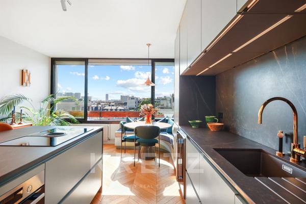 Duplex à l'avant dernier étage et sa terrasse paysagée