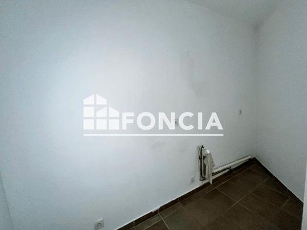 Location Local commercial 2 pièces 100 m² - 2 RUE DE LATOUCHE TREVILLE Brest 29200