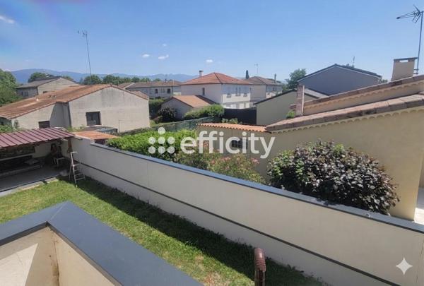Maison
         7 pièces
        - 135 m² 289 000 € *