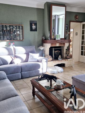 Maison à vendre 9 pièces 192 m² Saint-Gervais-les-Trois-Clochers