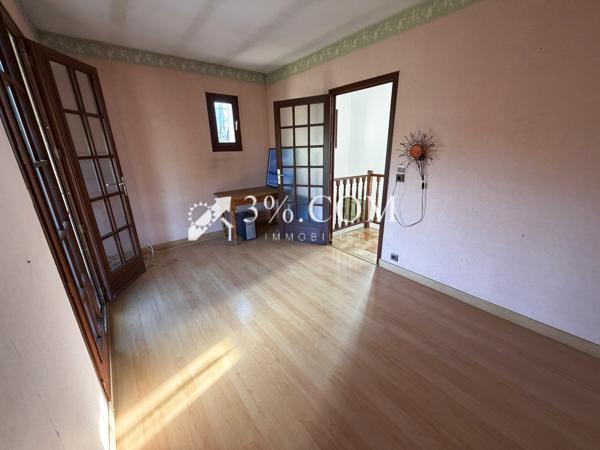 Maison
                                                                                                                                                                                                                                                                                                                        5 pièce(s)                                                                                                                                                                                                          3 chambre(s)                                                                                                                                                                                                          141  m²