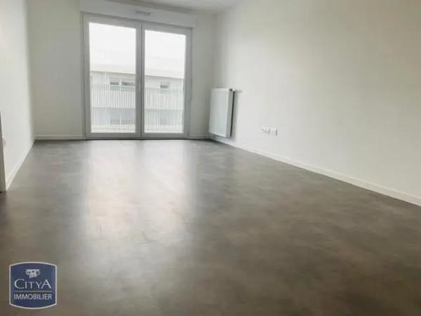 Appartement à louer 2 pièces 40.6m² Fontenay-sous-Bois (94120)