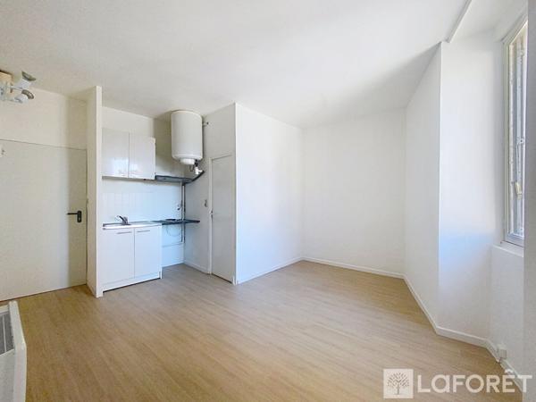 Location appartement Orange - 1 pièce(s) - 20 m² - 345 €/mois