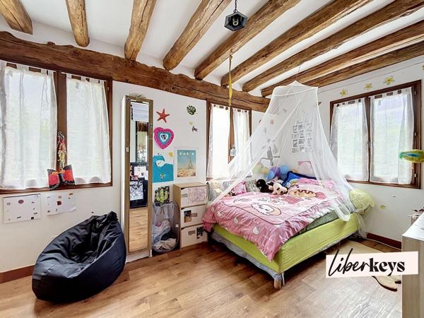 Maison normande de caractère  sur 1818 m² de terrain - 4 chambres - garage