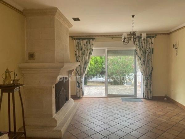 A Nersac,16, proche de toutes les commodités, maison à vendre prête à habiter, juste à rafraîchir.