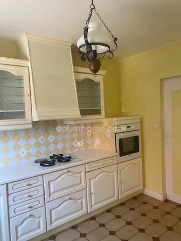 A Nersac,16, proche de toutes les commodités, maison à vendre prête à habiter, juste à rafraîchir.