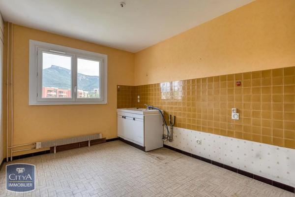 Appartement à vendre 4 pièces 81m²