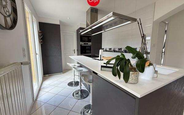 Maison à vendre    5 pièces •  Les Abrets