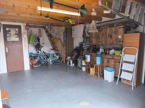 Maison avec jardin, terrasse et garage