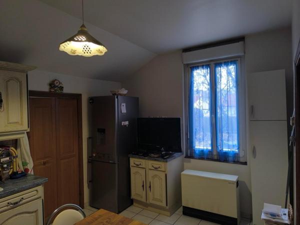 Maison avec jardin, terrasse et garage