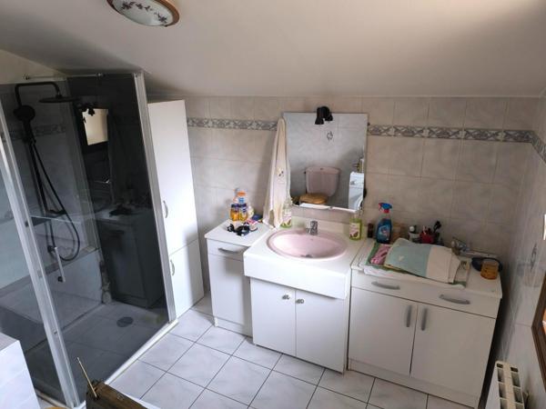 Maison avec jardin, terrasse et garage