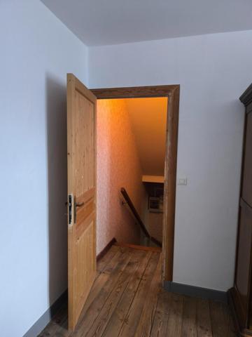 Maison avec jardin, terrasse et garage