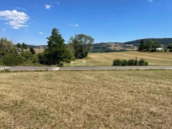 Vente Terrain 733 m2 à Les Grangettes