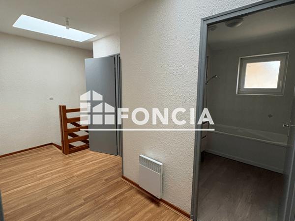 Location Appartement 4 pièces 94 m² - 1c Mont De Marsan 40000