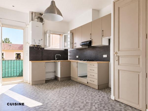 Appartement T2 traversant (50m2) avec balcon (7m2) - Faible charges