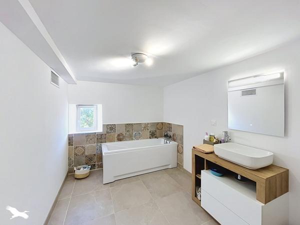 Maison 329 000 € Rouffignac 4 p 181 m² DPE B