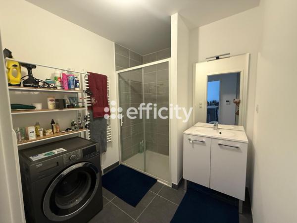 Appartement
         2 pièces
        - 43 m² Exclusivité 174 000 € *