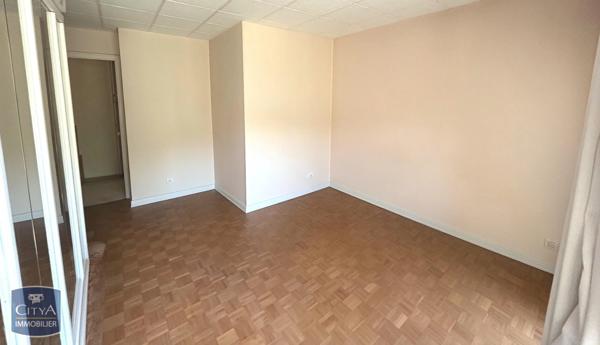 Appartement à vendre 2 pièces 59m² Saint-Julien-en-Genevois (74160)