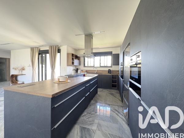 Maison à vendre 4 pièces 129 m² Ambarès-et-Lagrave