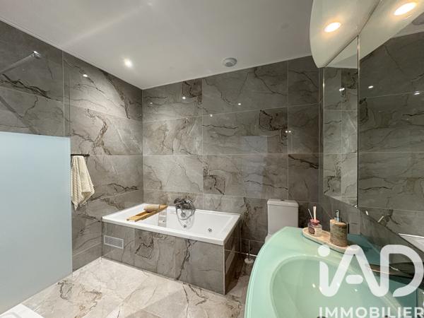 Maison à vendre 4 pièces 129 m² Ambarès-et-Lagrave