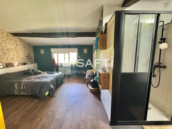 MAISON EN PIERRE 4 CHAMBRES ET DEPENDANCE A THORIGNE