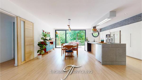 EN EXCLUSIVITE - PLAIN PIED - 3 CHAMBRES - SOUS SOL - PISCINE