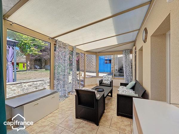 À vendre – Maison en pierre avec jardin, 3 chambres et dépendances – Saint-Jean-de-Thouars (79)