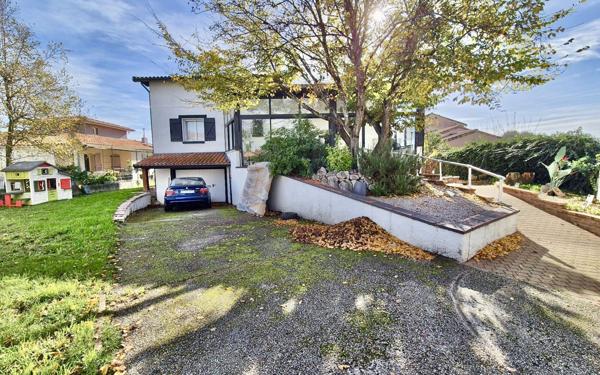 Maison à vendre    5 pièces • 213,42 m2 Seilh