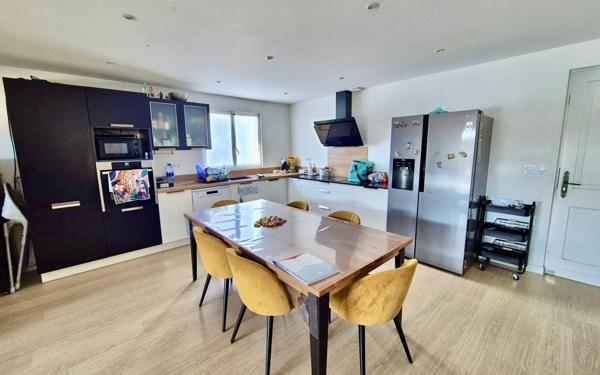 Maison à vendre    5 pièces • 213,42 m2 Seilh