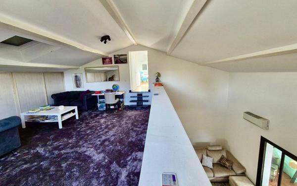 Maison à vendre    5 pièces • 213,42 m2 Seilh