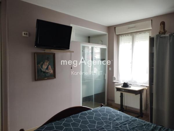 Immeuble à AUNEUIL, 60390 - 440m²