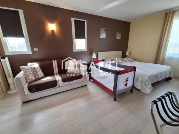 Maison 10 pièces 7 chambres avec appartement indépendant sur 22000m² de terrain