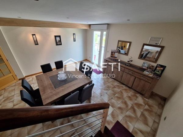 Maison 10 pièces 7 chambres avec appartement indépendant sur 22000m² de terrain