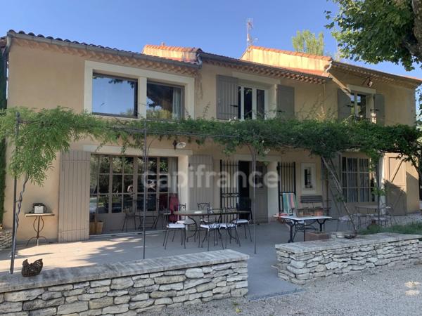 Charmante maison provençale avec piscine et dépendance – À 20 minutes de Saint-Rémy-de-Provence